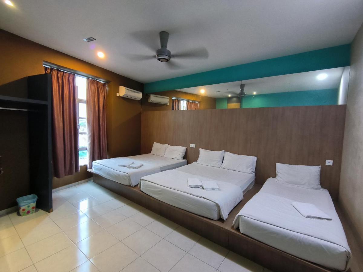 Golden Guest House กวนตัน ภายนอก รูปภาพ