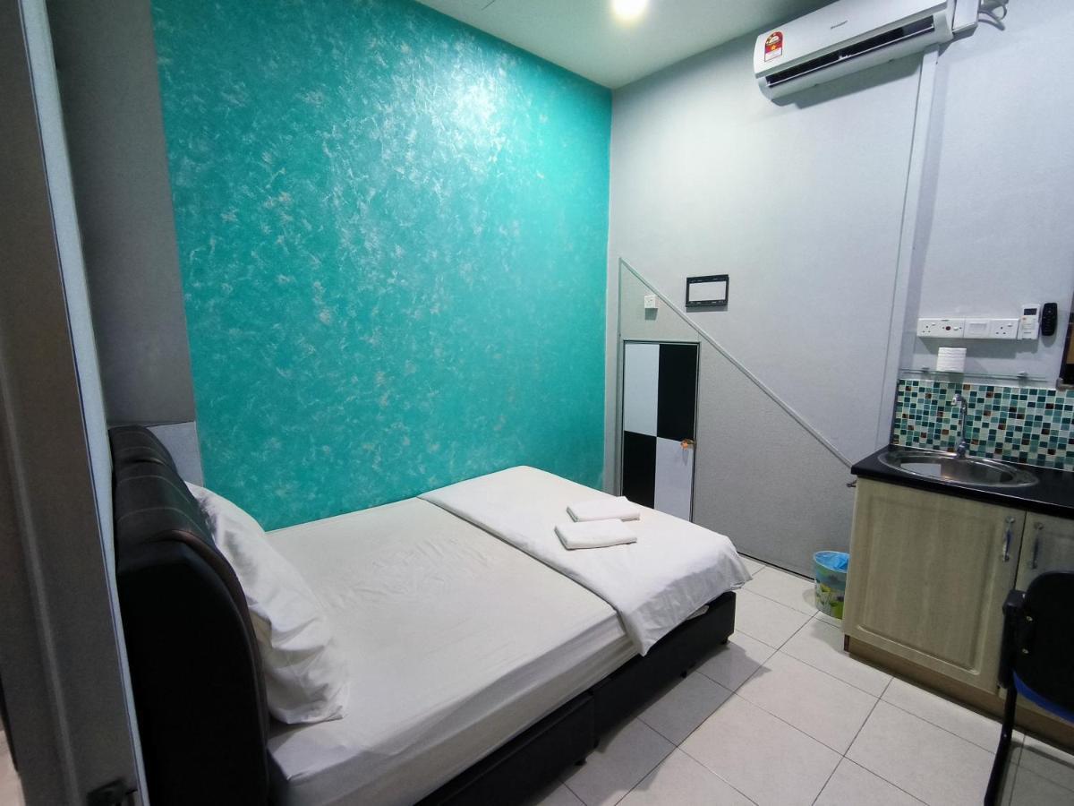 Golden Guest House กวนตัน ภายนอก รูปภาพ