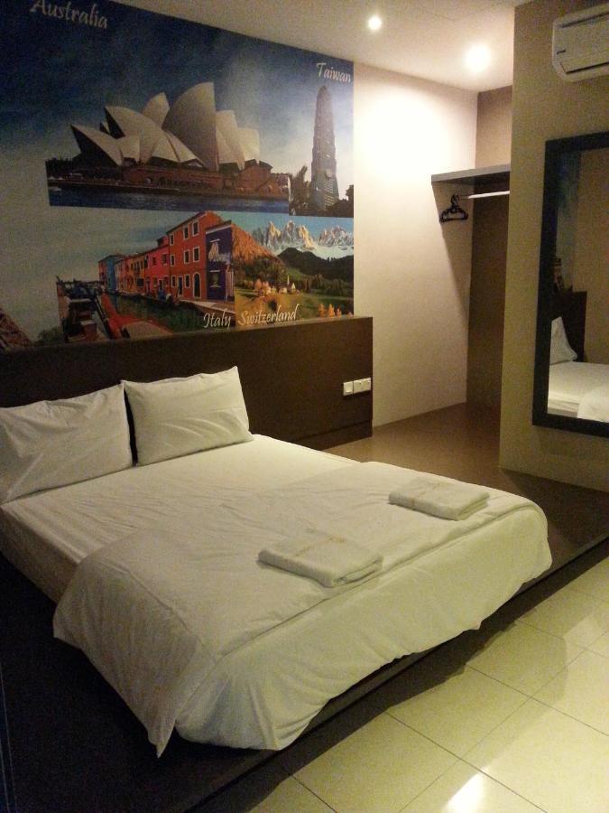 Golden Guest House กวนตัน ภายนอก รูปภาพ